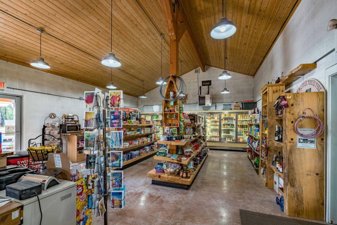 Crater Lake Resort Fort Klamath Extérieur photo
